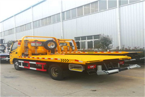 福鼎附近拖车救援搭电